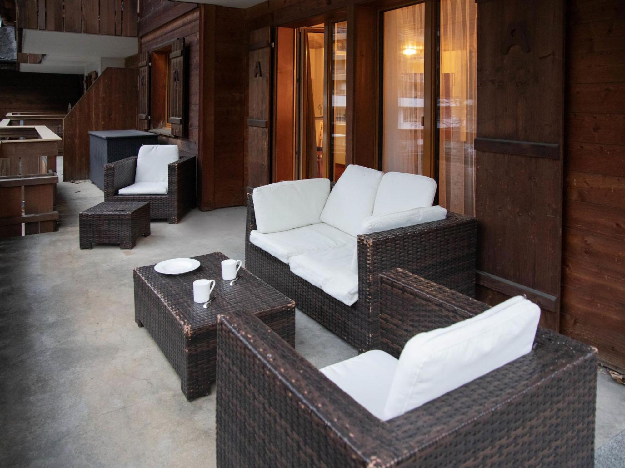 Apartment Chalet Abendrot Apartments-24 By Interhome جريندلوالد المظهر الخارجي الصورة